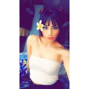 Meet your Posher, Lory